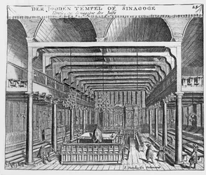 Interior de una sinagoga judía